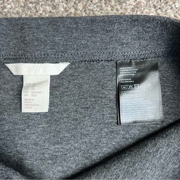 H&M Charcoal Gray Criss-cross Mini Skirt, size XS - Picture 3 of 5
